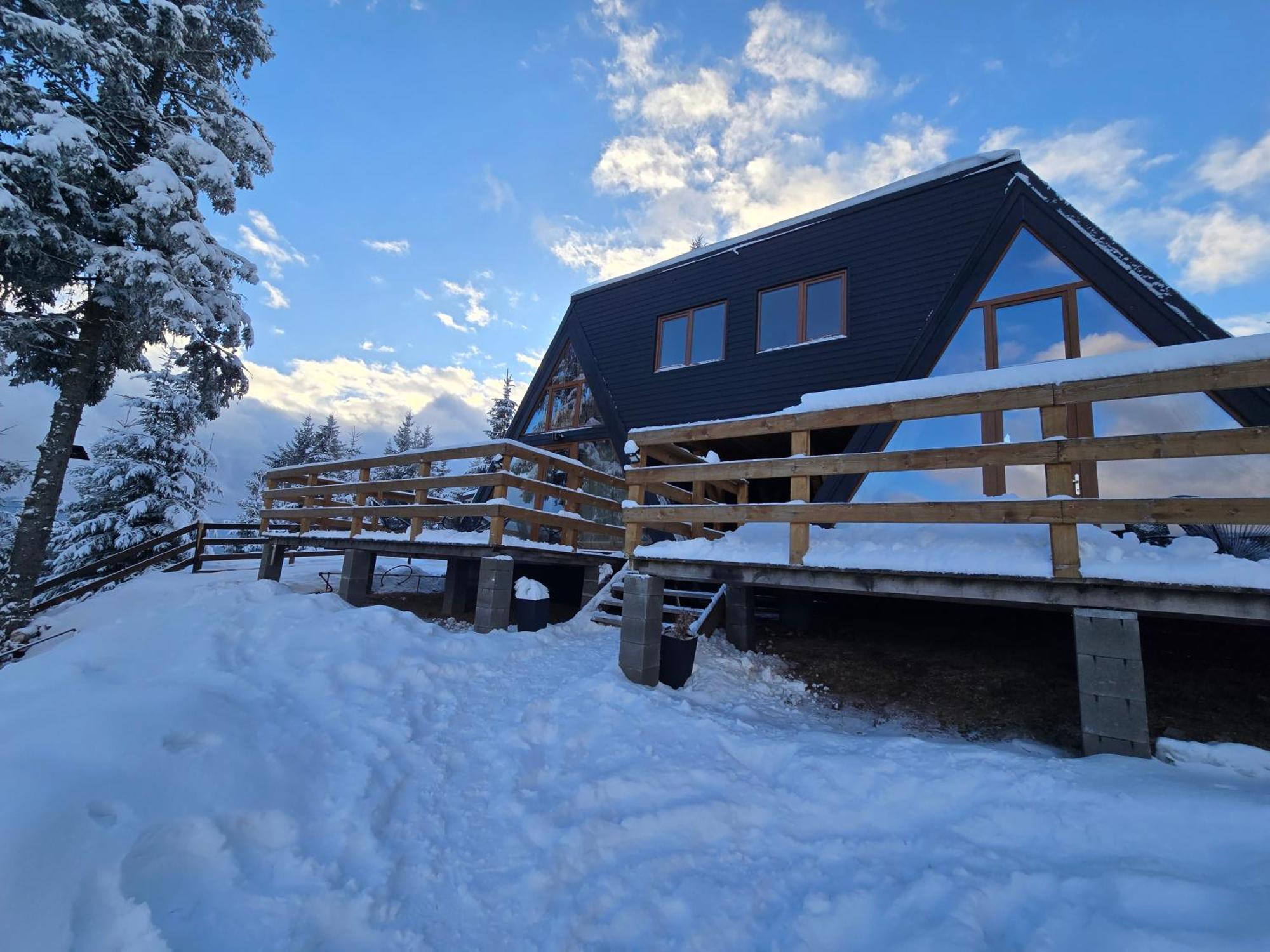 Cabane A-Frame Ceziade Tihuta Piatra Fântânele Exterior foto