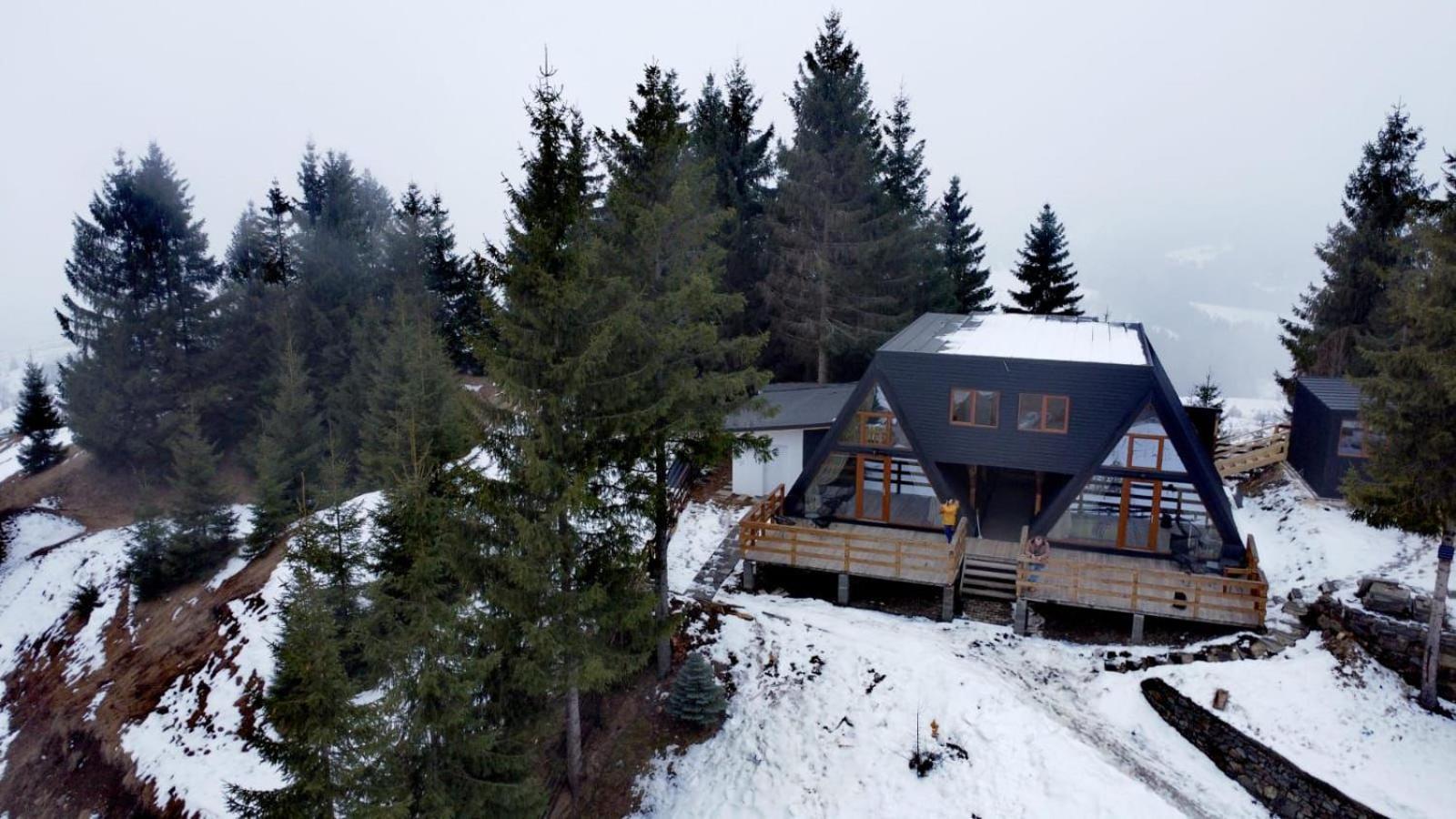 Cabane A-Frame Ceziade Tihuta Piatra Fântânele Exterior foto